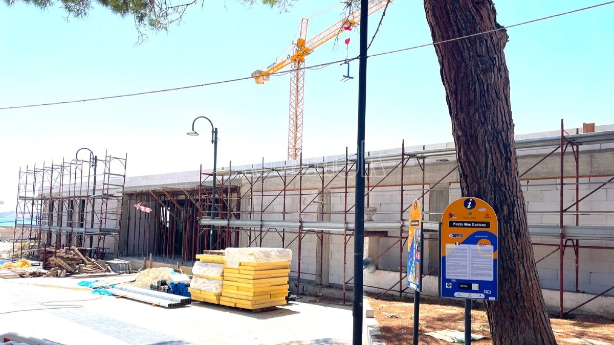 Crotone - Ex Piscina Coni, Trocino interroga il Comune: «Dubbi su amianto» - Foto: Redazione 