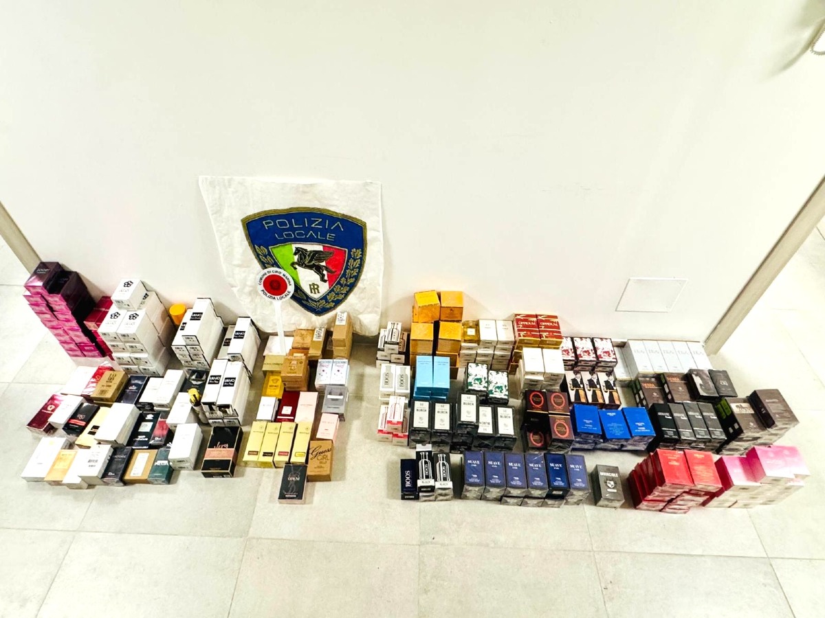 Cirò Marina, controlli sulle spiagge: oltre 35 mila euro di sanzioni -  Foto Uff. Stampa Comune di Cirò Marina 