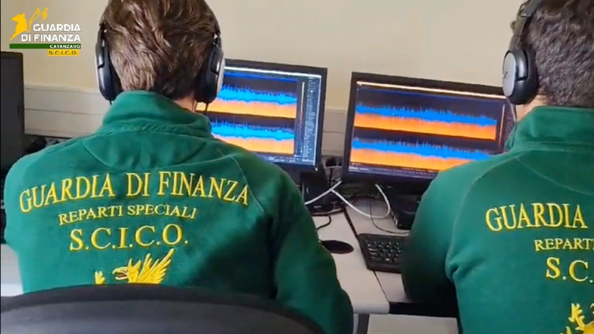 (VIDEO) Operazione della Guardia di Finanza, sequestri per 2,5 milioni anche a Crotone -  Foto Uff. Stampa Guardia di finanza