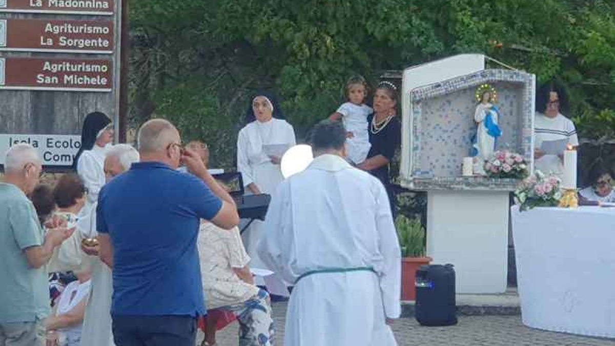 Saracena, settembre si apre nel segno della Madonna: fede tra borgo e contrade - Foto Uff. Stampa Parrocchia Saracen