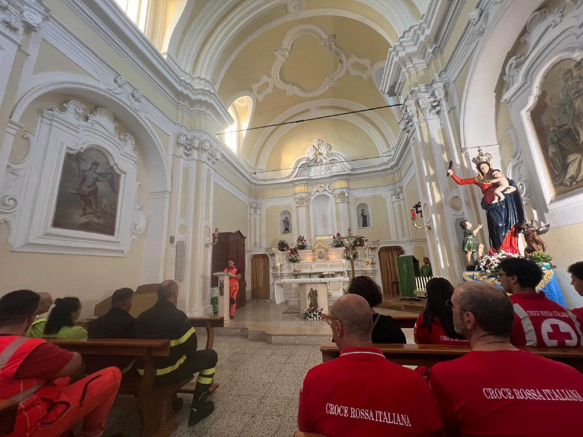 Casali del Manco, benedetti a Scalzati i mezzi di soccorso e gli operatori impegnati al servizio della comunità - Foto: Uff. Stampa Comune di Casali del Manco