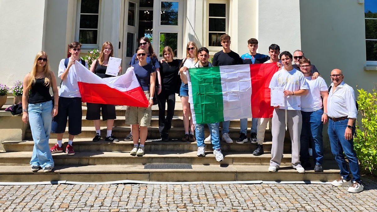 Il Pertini-Santoni porta Crotone in Europa: una settimana Erasmus a Varsavia - Foto Uff. Stampa ’I.I.S. “Pertini-Santoni” di Crotone