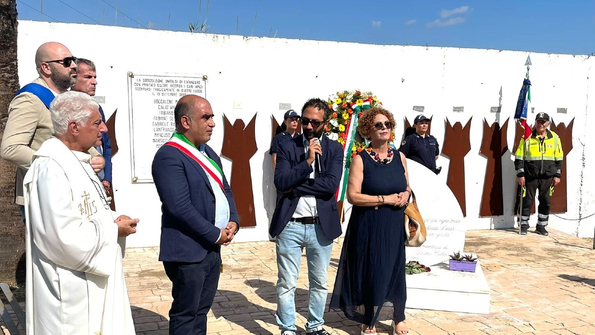 Ventisei anni dalla tragedia delle Giare, Soverato ricorda le 13 vittime -  foto uff. stampa comune di Soverato