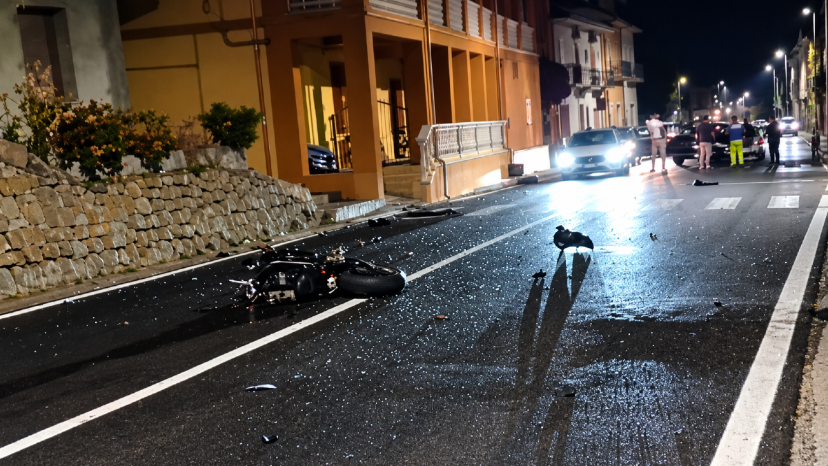 Cariati, scontro all’alba sulla Statale 106: muore un operaio del posto - foto uff stampa Basta vittime sulla SS106