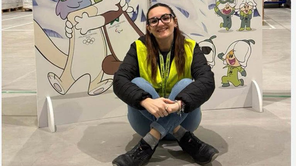 Sersale, Giuliana Lia dona al Comune un ricordo speciale di Milano Cortina 2026 -  Foto Uff. Stampa Comune di Sersale 
