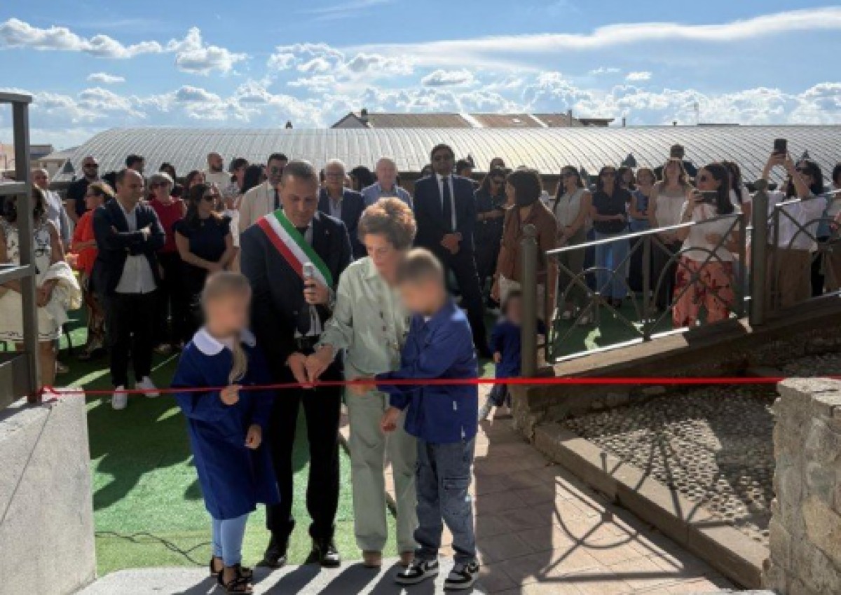 Cotronei, inaugurata la nuova sede della scuola primaria: “Investire nell’istruzione significa costruire il futuro” - Foto: Uff. Stampa Comune di Cotronei