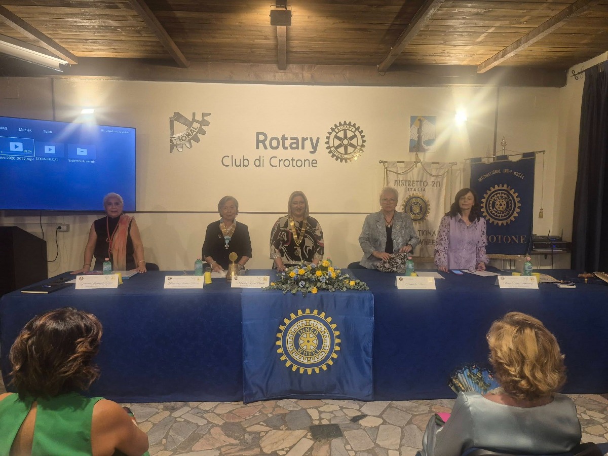 Inner Wheel Club di Crotone, incontro con la governatrice Maria Rita Pillitteri Moscato - Foto: Inner Wheel Club di Crotone