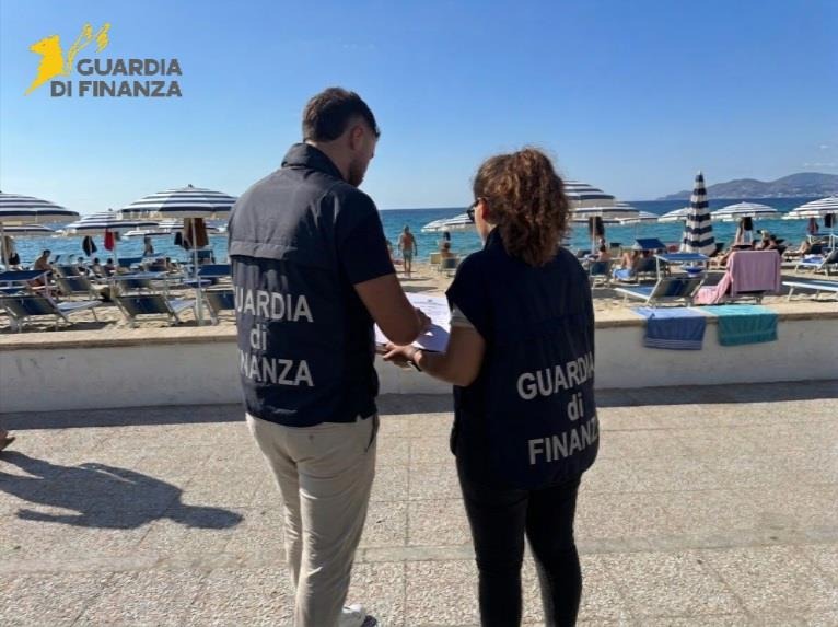 Amantea, evasione fiscale: recuperati oltre 160mila euro da un resort - Foto Uff. Stampa Guardia di finanza 