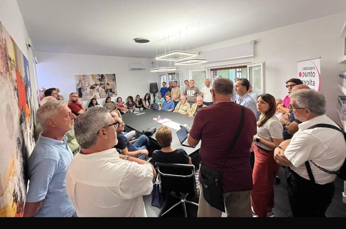 Catanzaro Lido, mare e sviluppo: il 7 ottobre il confronto di “Catanzaro Punto di Svolta” - Foto Uff. Stampa Catanzaro punto di svolta 