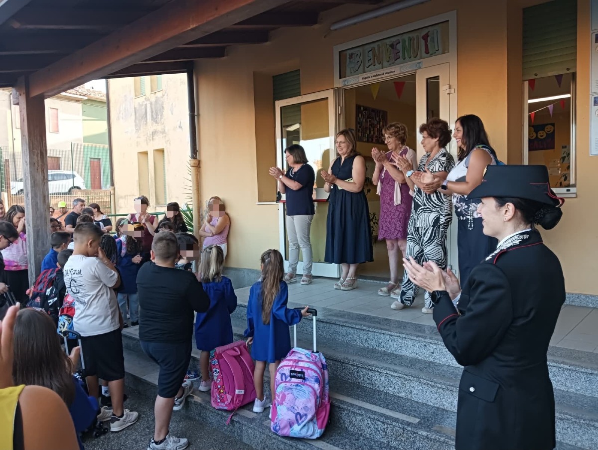 Catanzaro, Carabinieri in prima linea al fianco degli studenti per la legalità - - Foto Uff. Stampa Carabinieri 