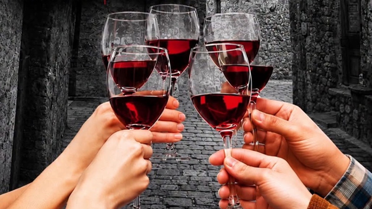 Cotronei - “Sorsi di Gria”, torna la manifestazione dedicata al vino nel borgo - Foto Locandina Ufficiale Comitato Cittadino Cotronei