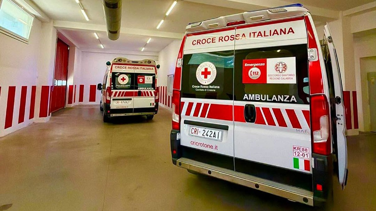 Cutro, il cuore di un 60enne riparte: decisivo l’intervento di Croce Rossa e SUEM -  foto uff. stampa croce rossa italiana