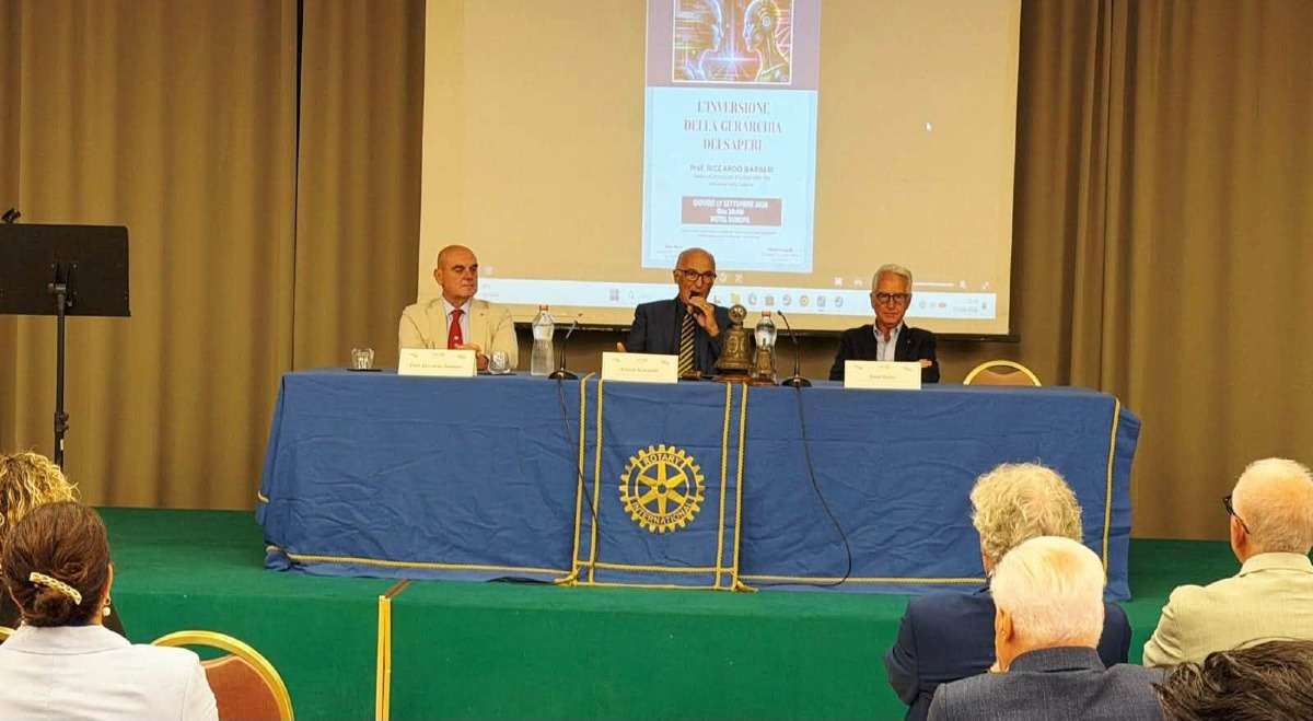 Rotary Club Cosenza Nord, riflessione sulla conoscenza nell’era dell’intelligenza artificiale - Foto: Uff. Stampa Rotary Club Cosenza Nord