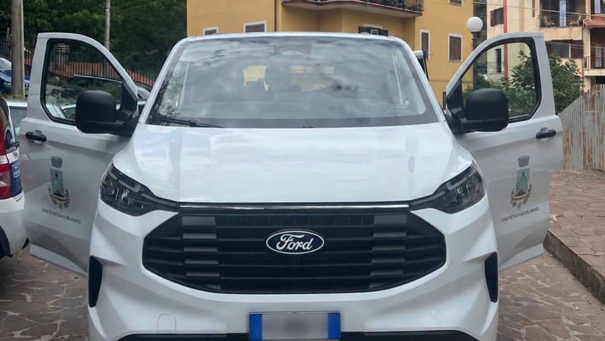 Casali del Manco, nuovo mezzo a nove posti per il trasporto delle persone con disabilità - Foto: Uff. Stampa Comune di Casali del Manco