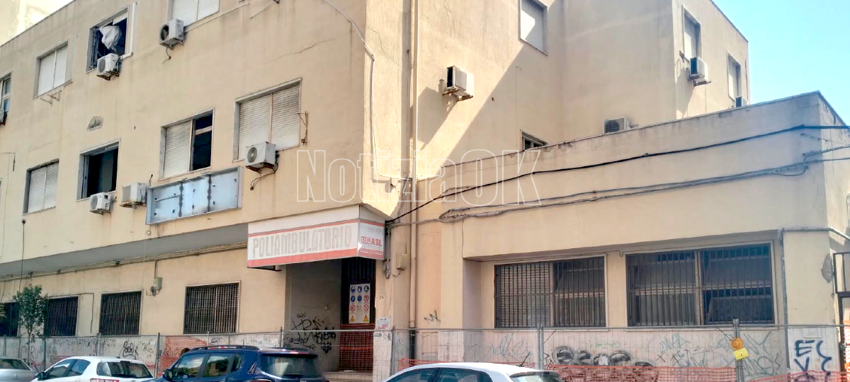 Crotone - Al Poliambulatorio di Corso Messina lavori bloccati da tempo  - Foto: Redazione