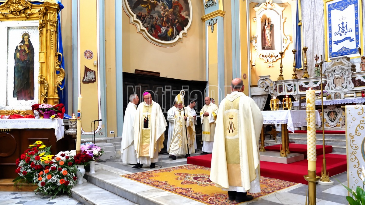 Cordoglio dell’Arcidiocesi di Crotone per la morte della mamma di monsignor Morrone - Foto: Redazione 