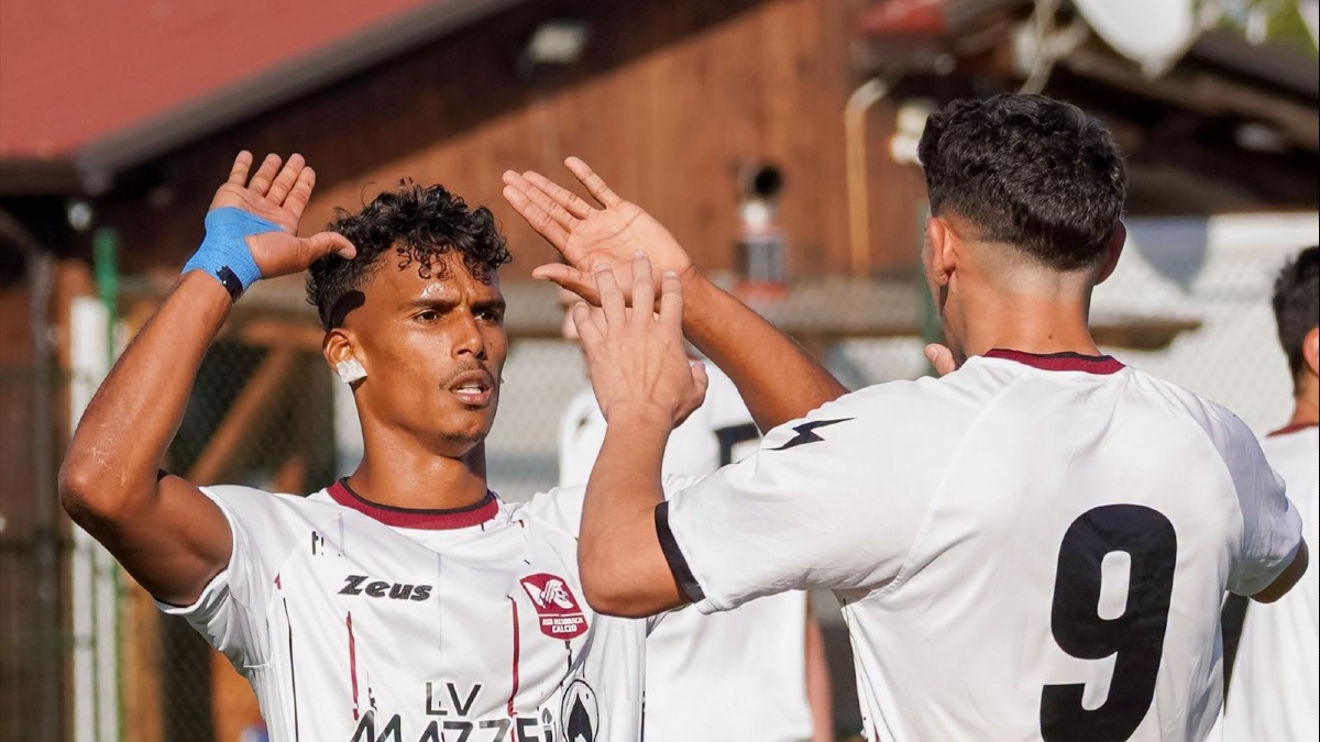 Promozione, terza giornata: una vittoria, due pareggi e una sconfitta per le crotonesi - Foto Uff. Stampa Mesoraca 