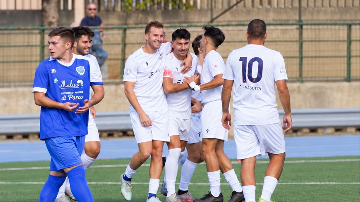 Prima Categoria, subito spettacolo per le crotonesi: Union Kroton da sette gol, festa anche per Cutro e Cirò Marina - Foto Uff. Stampa Union Kroton 