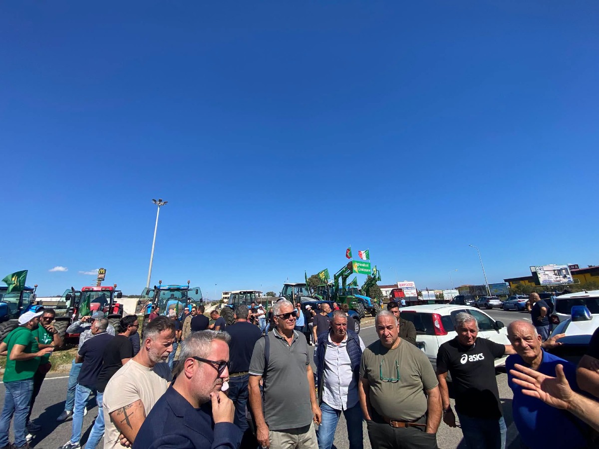 Melissa al fianco degli agricoltori, il Comune in campo per le esigenze del comparto - Foto: Uff. Stampa Comune di Melissa