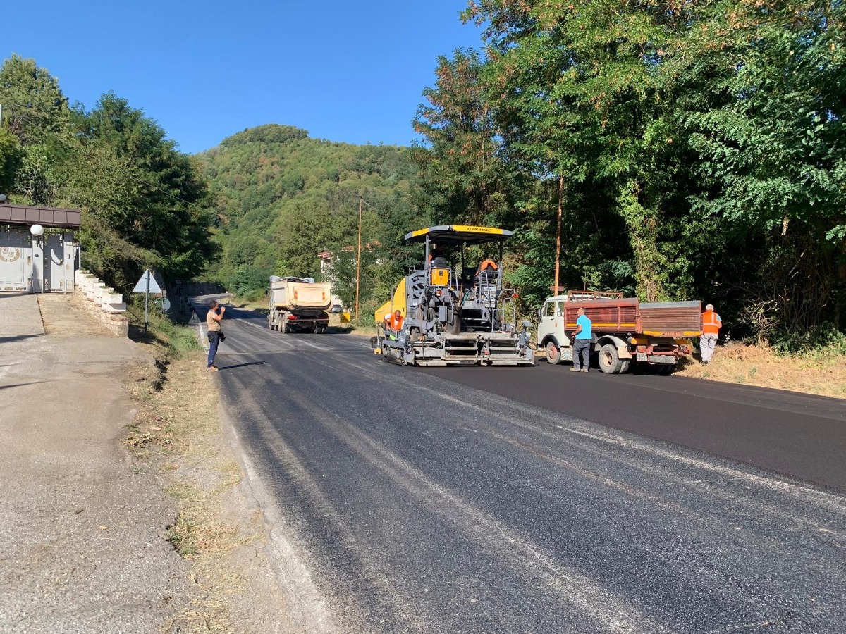 Provincia di Cosenza, maxi piano per le strade: interventi di bitumazione e messa in sicurezza  - Foto: Uff. Stampa Provincia di Cosenza