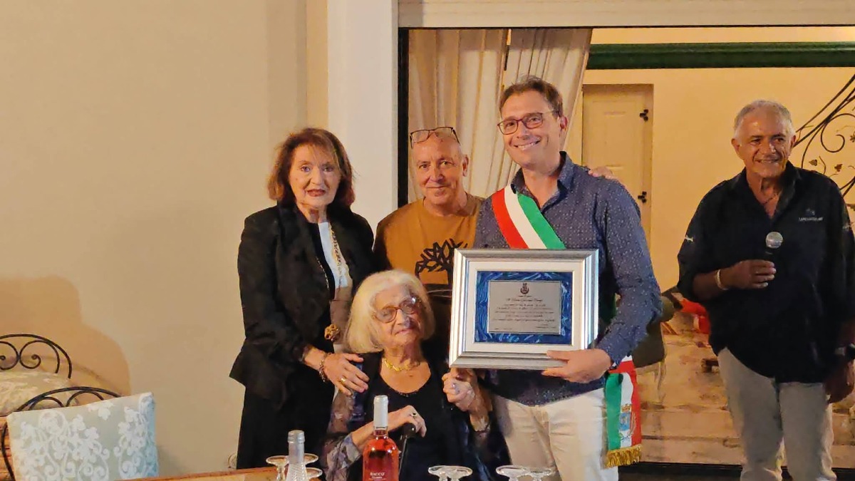 Gioconda Faragò compie 100 anni: un secolo di storia vissuto a Zagarise - Foto Uff. Stampa Comune di Zagarise
