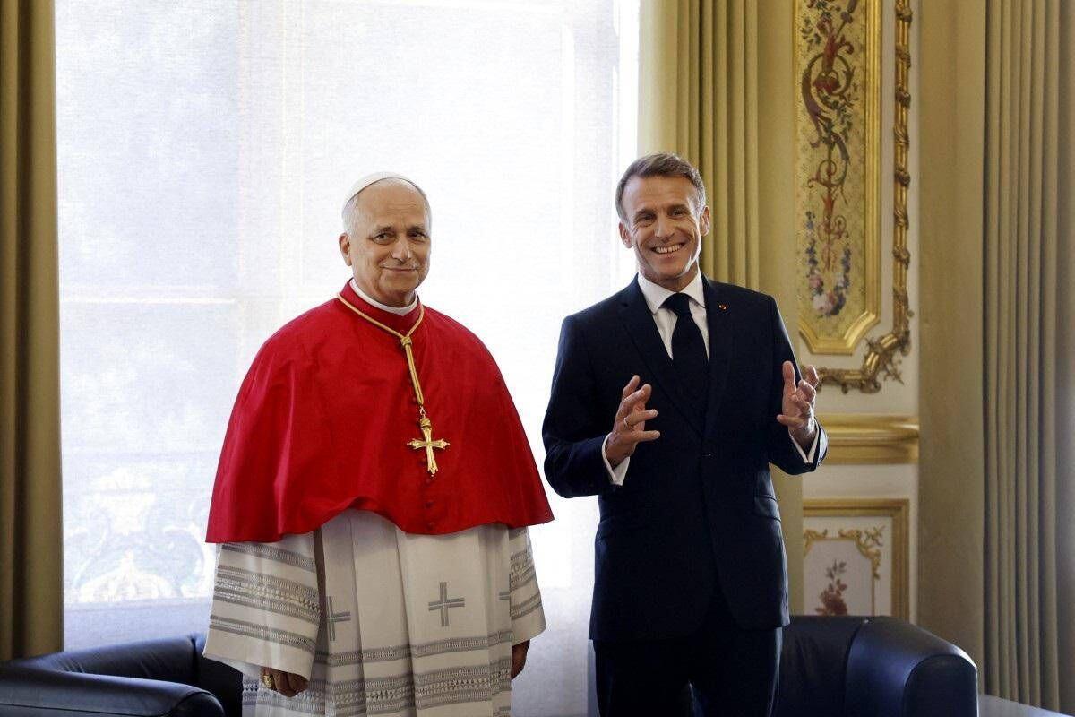Papa: "Stop a corsa armamenti, possesso armi nucleari non è garanzia di sicurezza". Macron: "La Francia è dalla parte della pace" - 