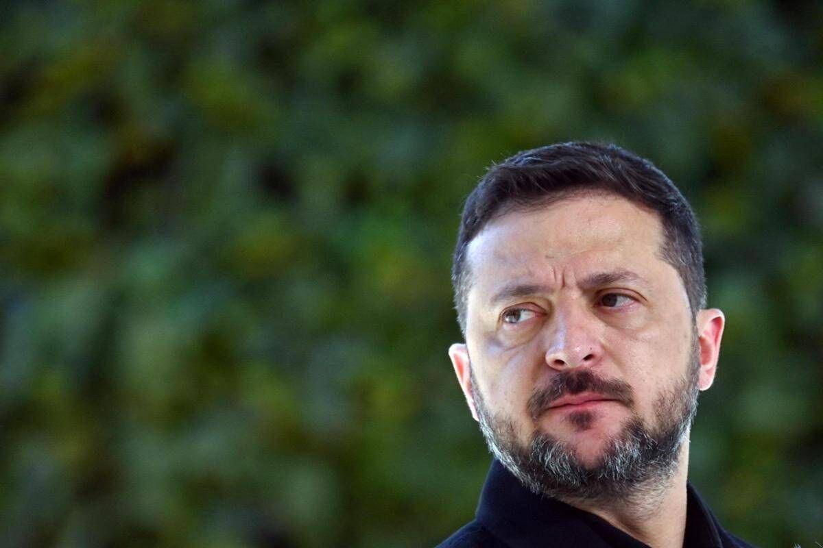 Ucraina, Zelensky propone a Putin incontro al G20 di Miami: "Dobbiamo parlarci" - 