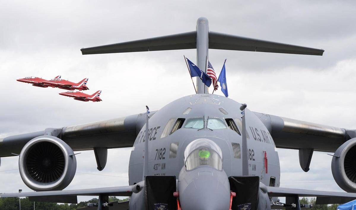 "Grave incidente" vicino a base UK: da Fairford decollano bombardieri Usa per attacchi a Iran - 