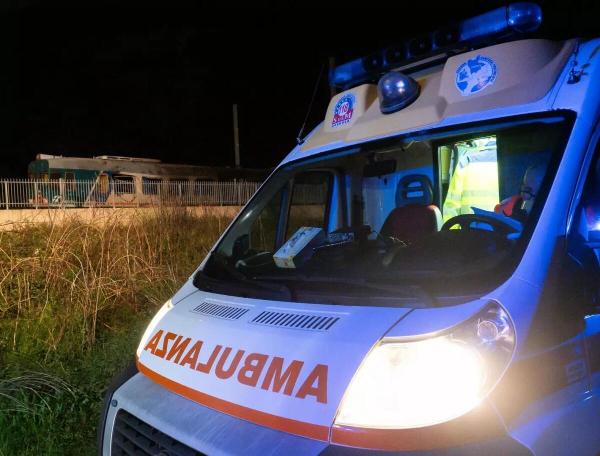 Incidente stradale sulla SS682 nel Reggino, morti il padre e le figlie di 14 e 8 anni - 
