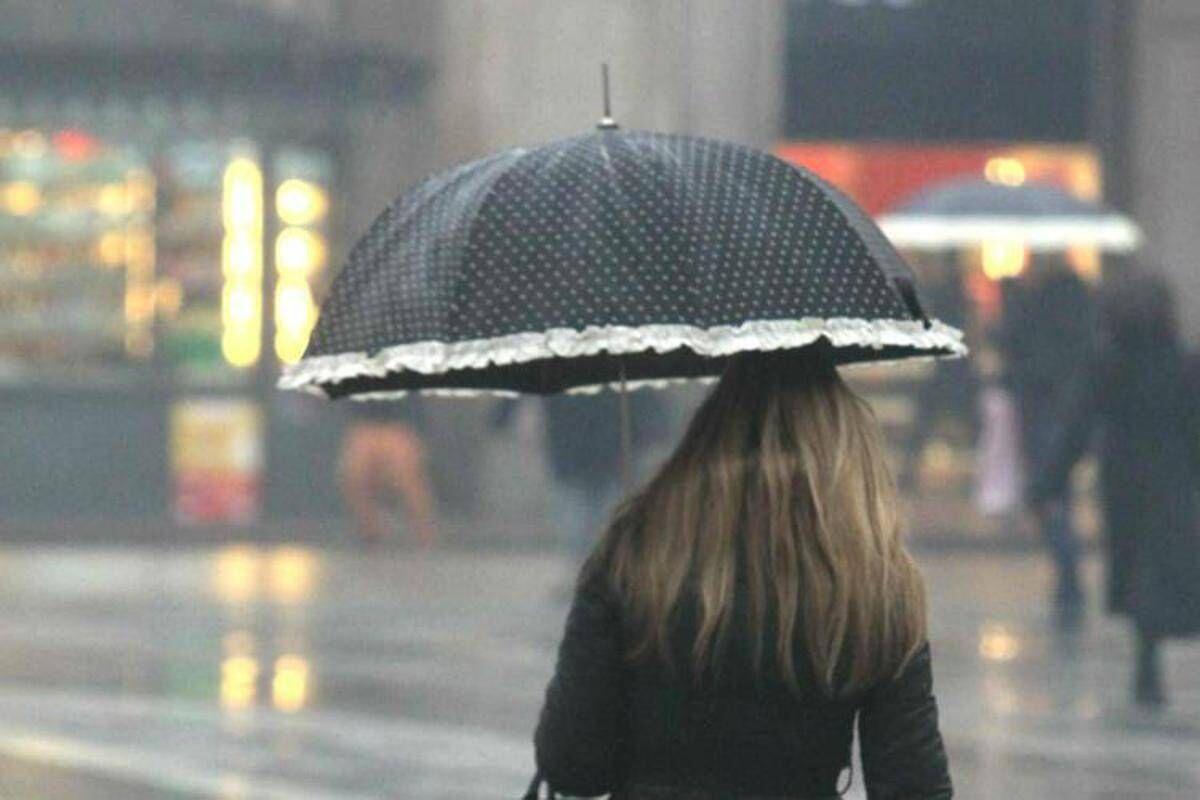Sole e meno caldo sull'Italia, la pioggia resiste al Sud: le previsioni meteo - 
