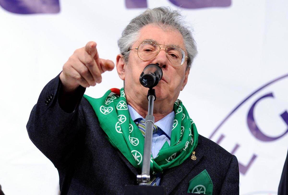 Camera, giovedì la presentazione del libro su Bossi con Fontana, Salvini e Giorgetti - 