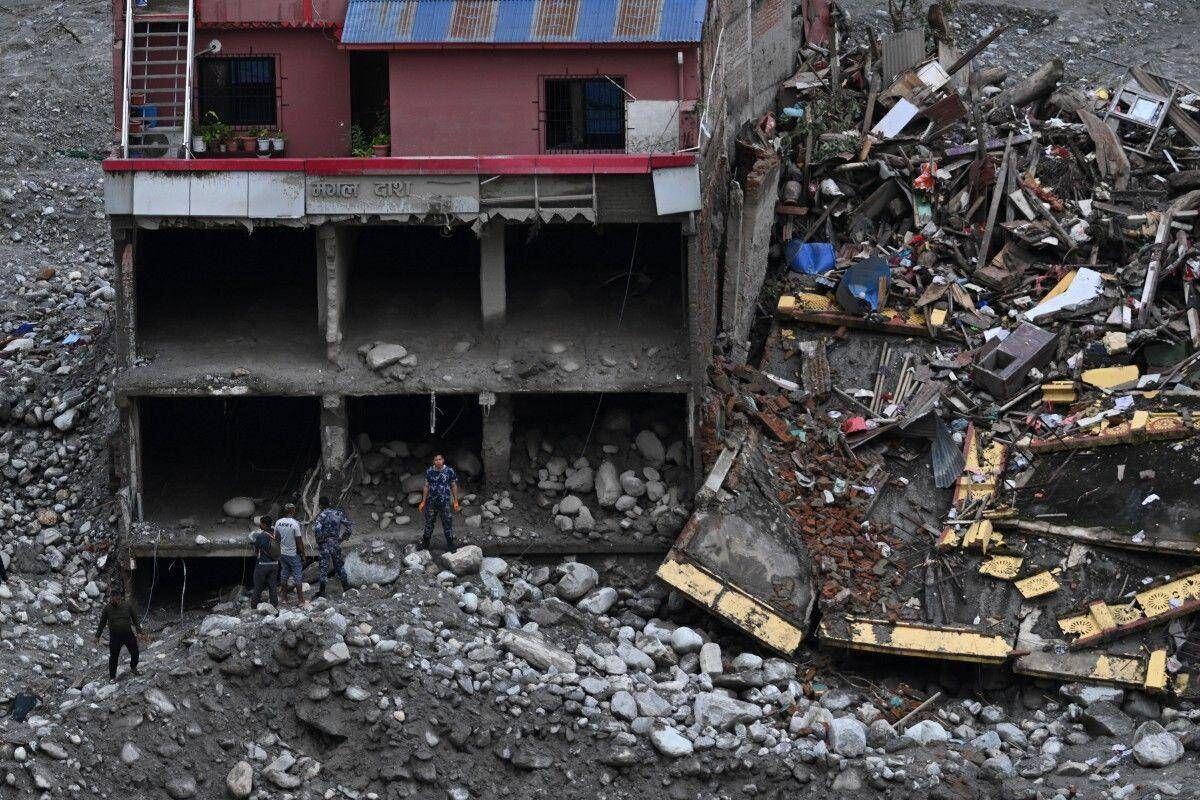 Alluvione in Nepal e Tibet, i morti sono più di 1.000 - 