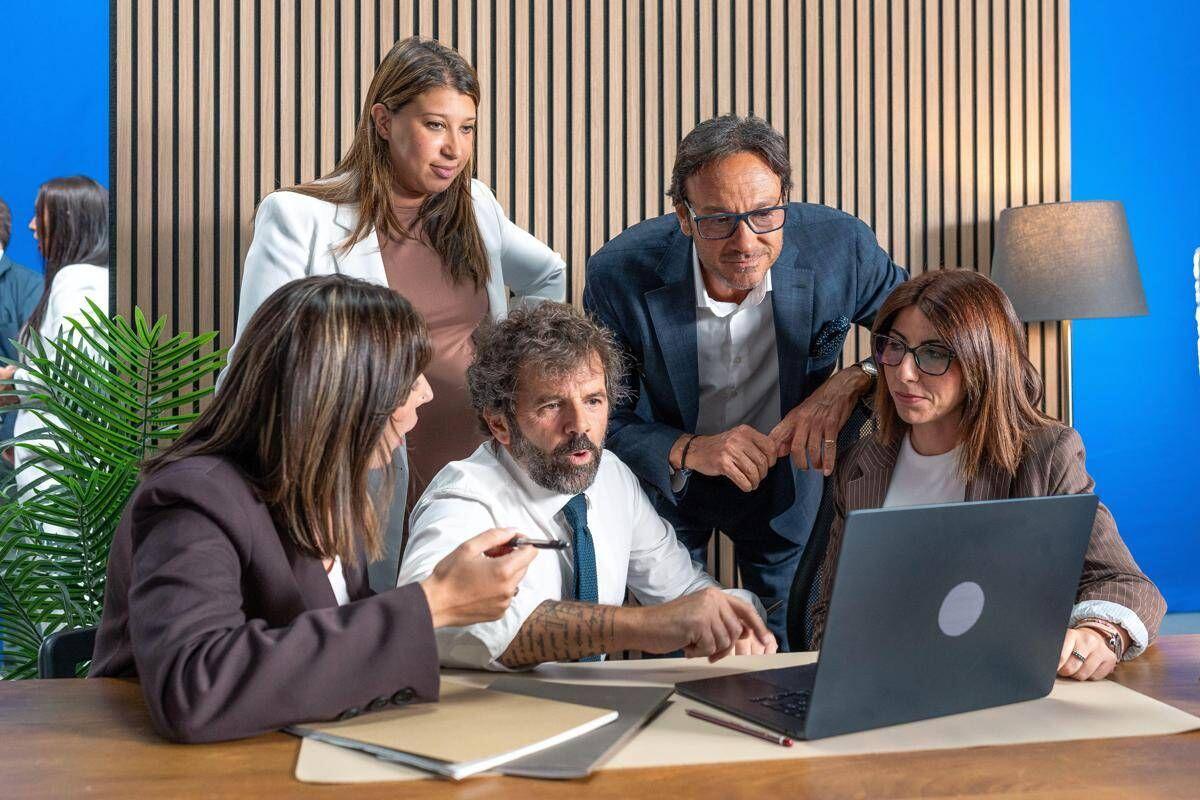 Casa, compravendite, energia e sicurezza: 13 geometri protagonisti della nuova stagione di 'Casa a prima vista' - 