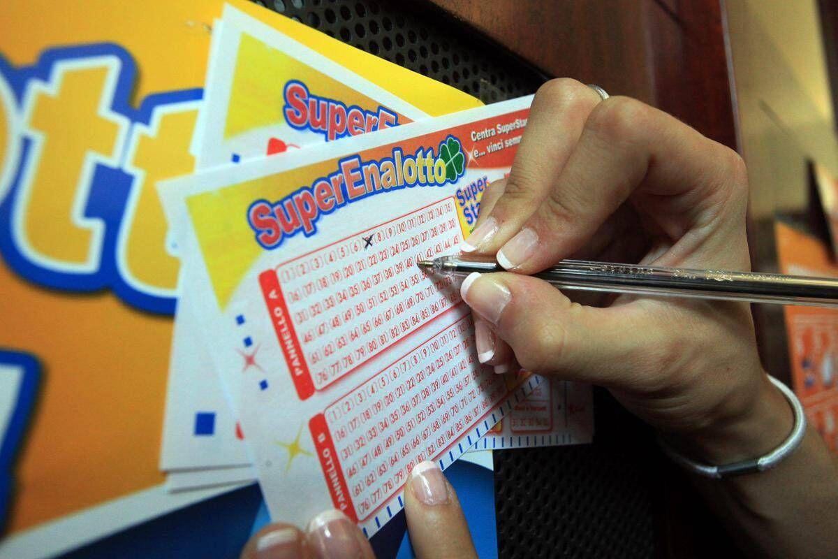 SuperEnalotto, estrazione di oggi 26 settembre 2026: numeri vincenti - 