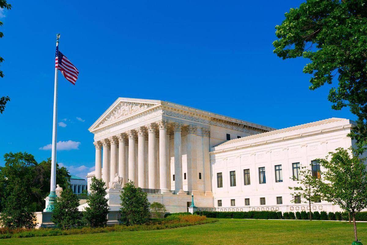Elezioni midterm Usa, Corte Suprema respinge il piano di Trump sul voto per corrispondenza - 