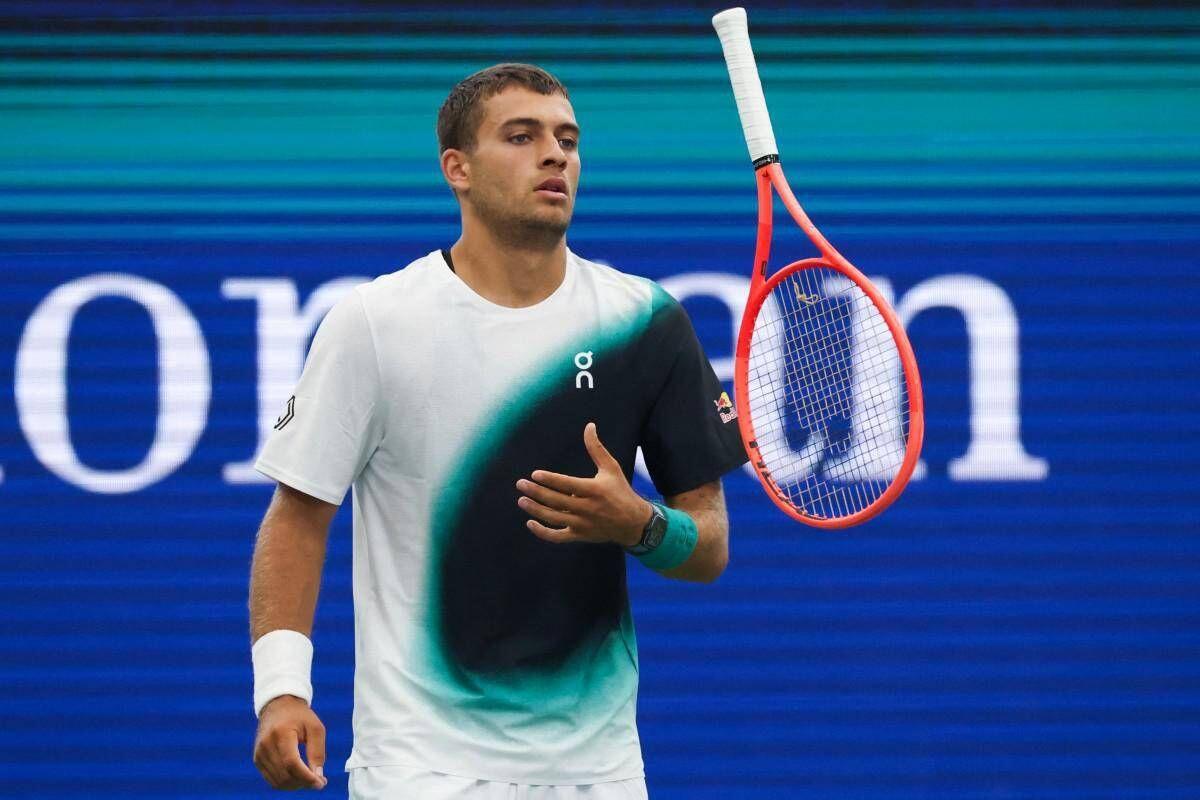 US Open, Cobolli vince ma non gli basta: "Sono un cretino..." - 