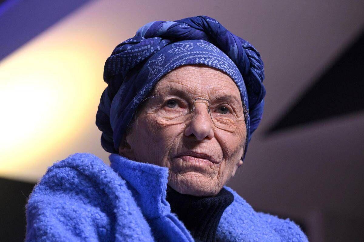 Emma Bonino ricoverata, notte tranquilla in terapia intensiva: atteso il bollettino medico - 