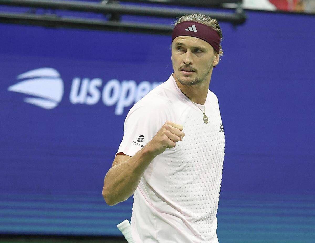 Zverev primo finalista dello US Open, Khachanov si arrende in tre set - 