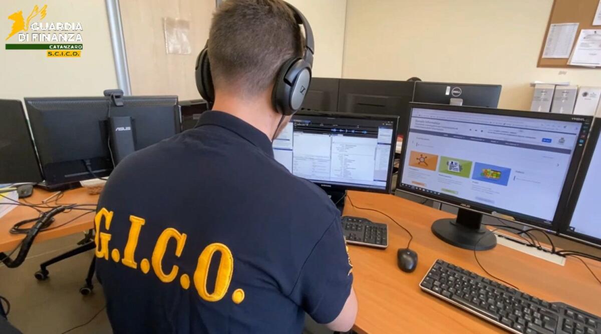 ‘Ndrangheta, sequestrati oltre 4,7 milioni a due soggetti vicini al clan Mancuso nel Vibonese - 