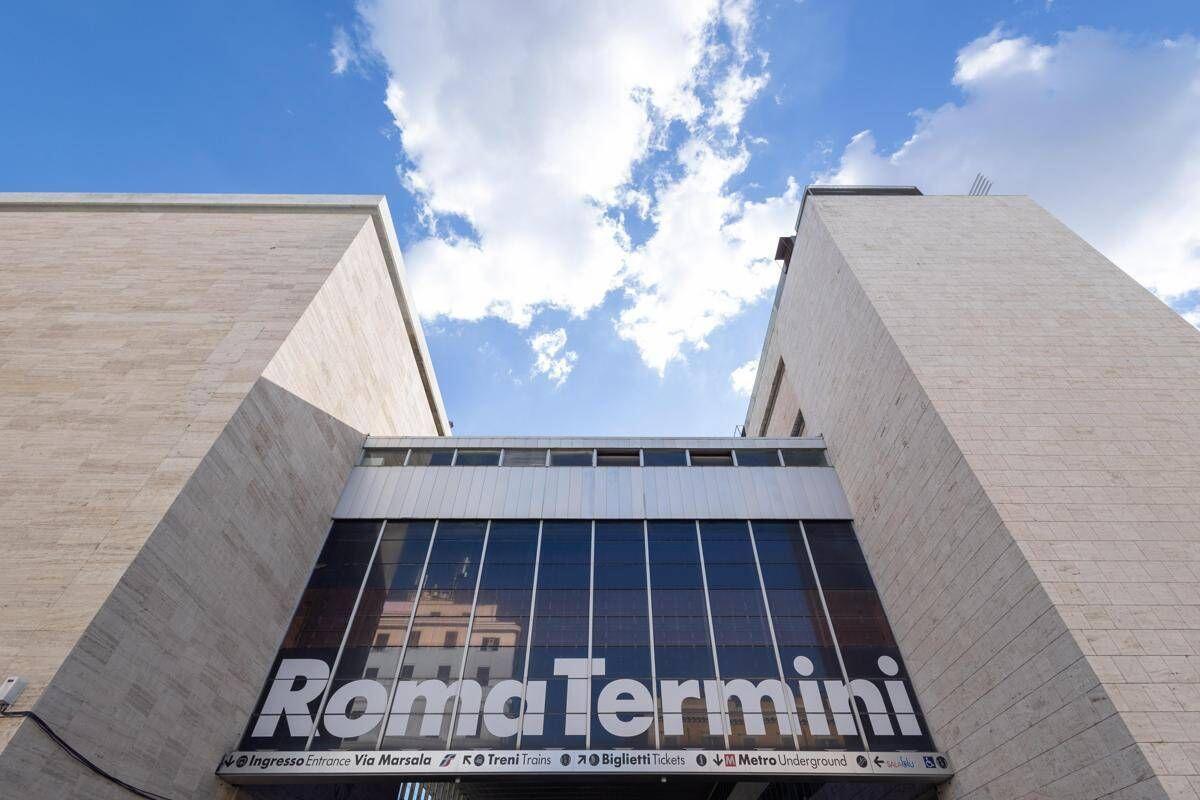 Autorità Trasporti: sanzione di 1,75 milioni a Rfi per stop a Termini del 2 ottobre 2024 - 