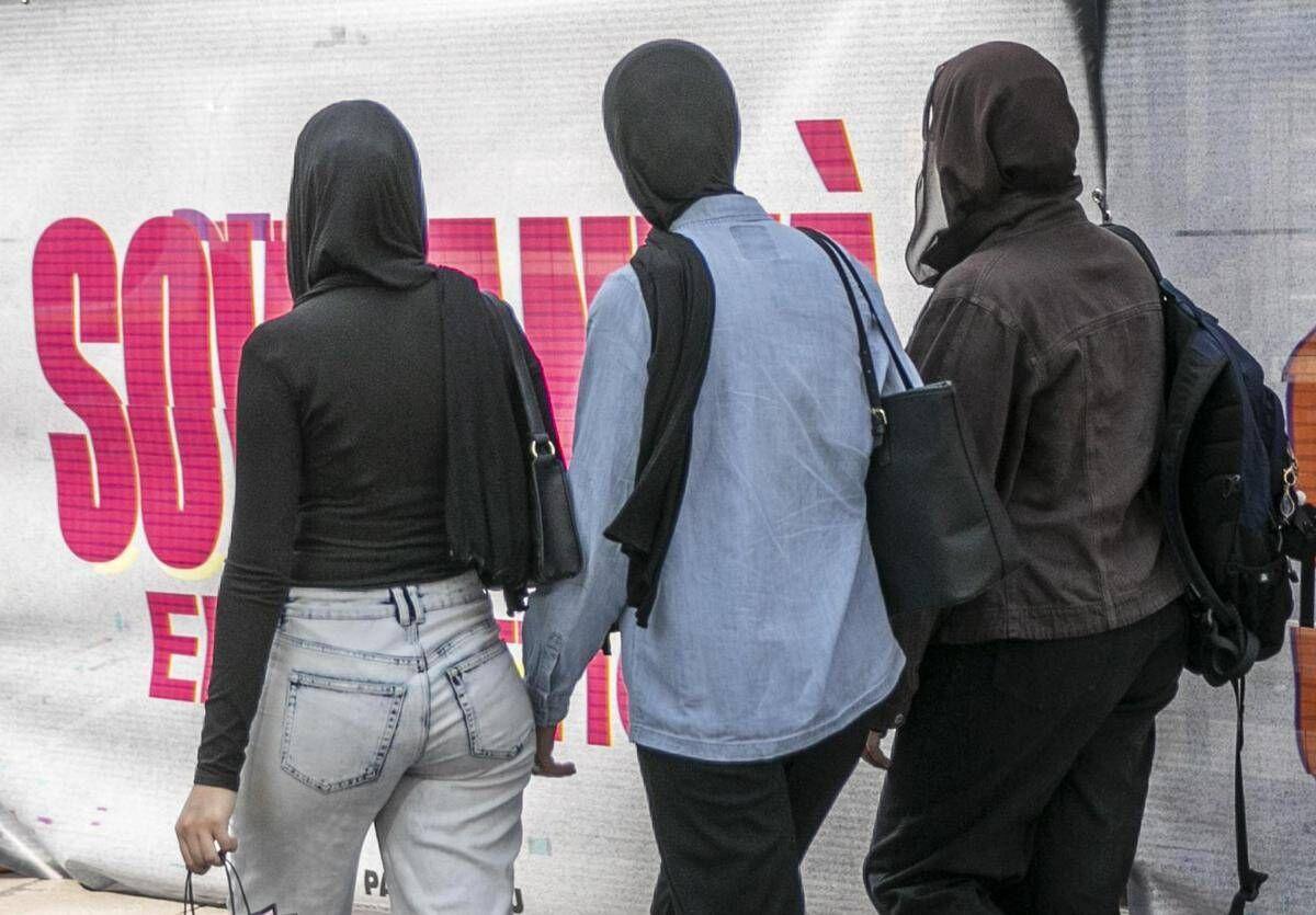 Burqa, hijab e chador: quali sono le differenze tra i veli - 
