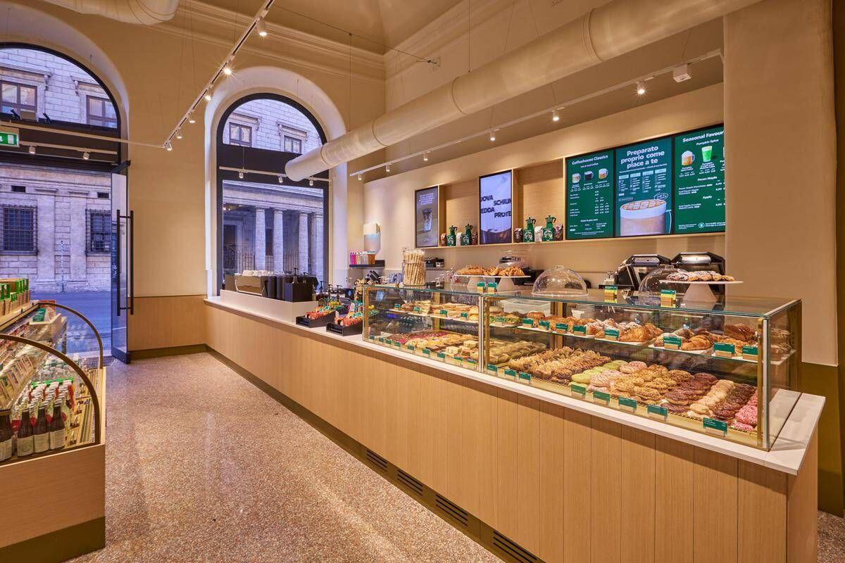 Starbucks taglia quota 9 a Roma con l'apertura del nuovo store di Corso Vittorio - 