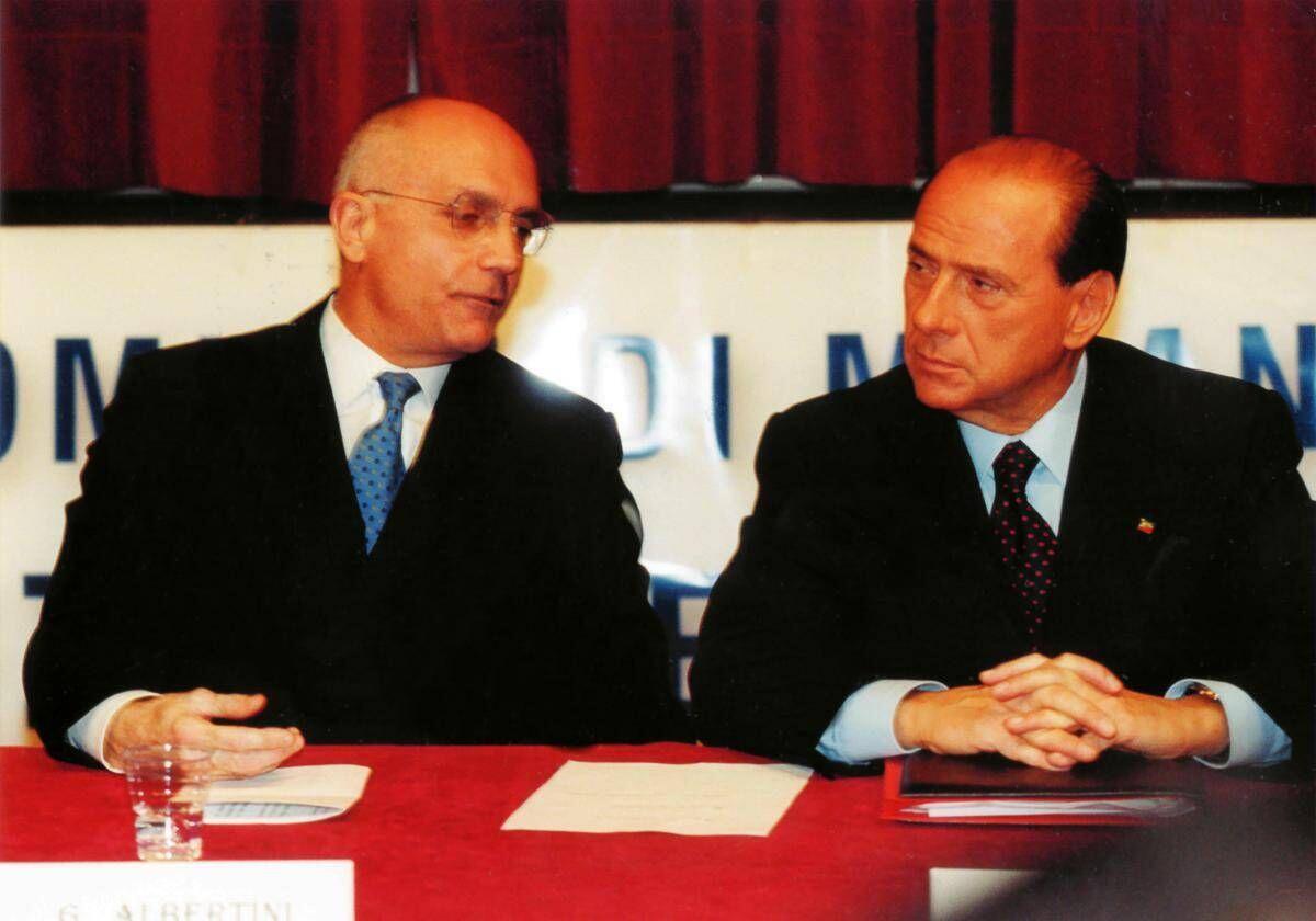 Berlusconi, il racconto di Albertini: "Gli proposi di fare il sindaco di Milano, anche Montanelli lo vedeva bene" - 