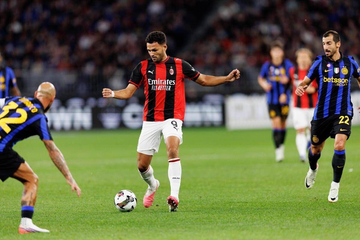 Anticipi e posticipi Serie A, Como-Roma l'11/10 alle 12,30 e derby Milano il 31/10 alle 20.45 - 