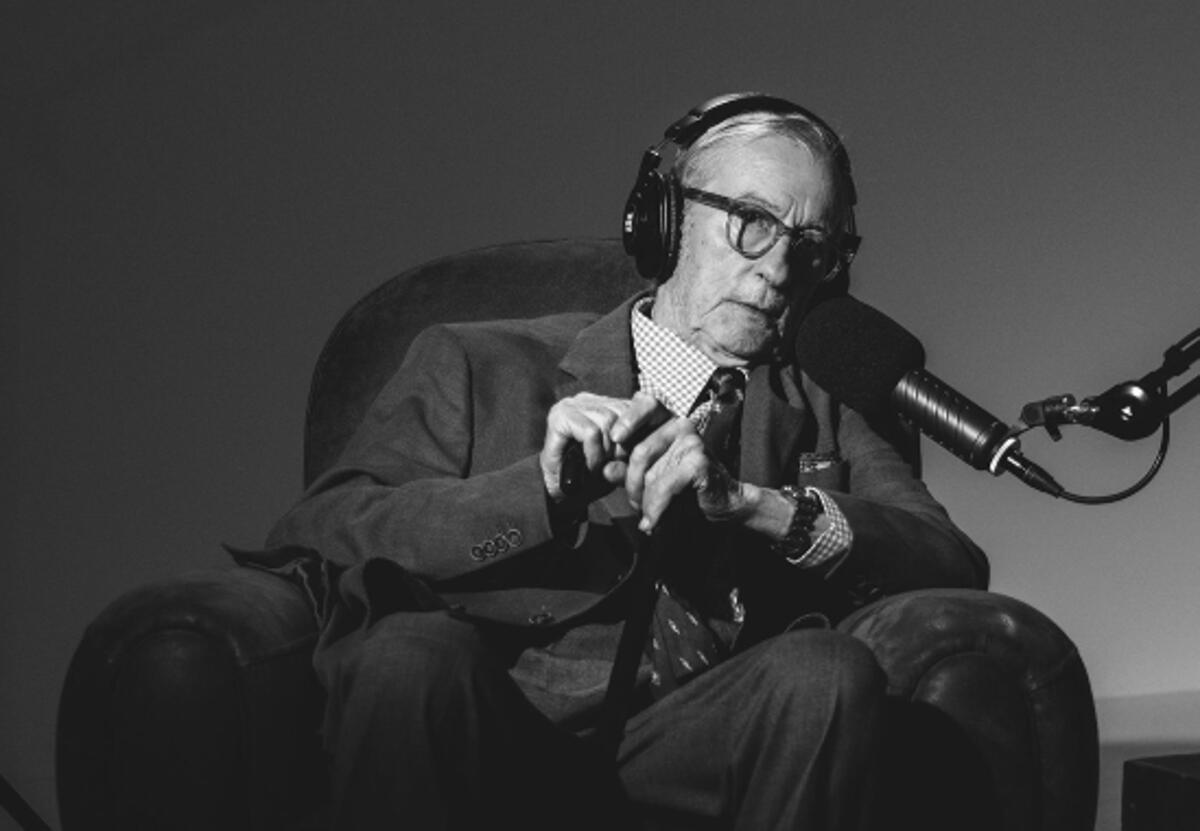 Vittorio Feltri: "Mia moglie morì dopo il parto, rimasi solo con due gemelle" - 