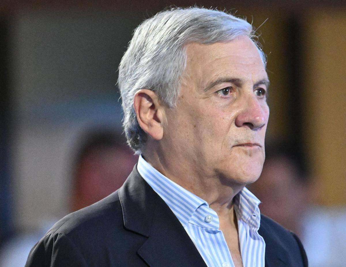 Houthi, Tajani: "Situazione complicata, i nostri militari in sicurezza" - 