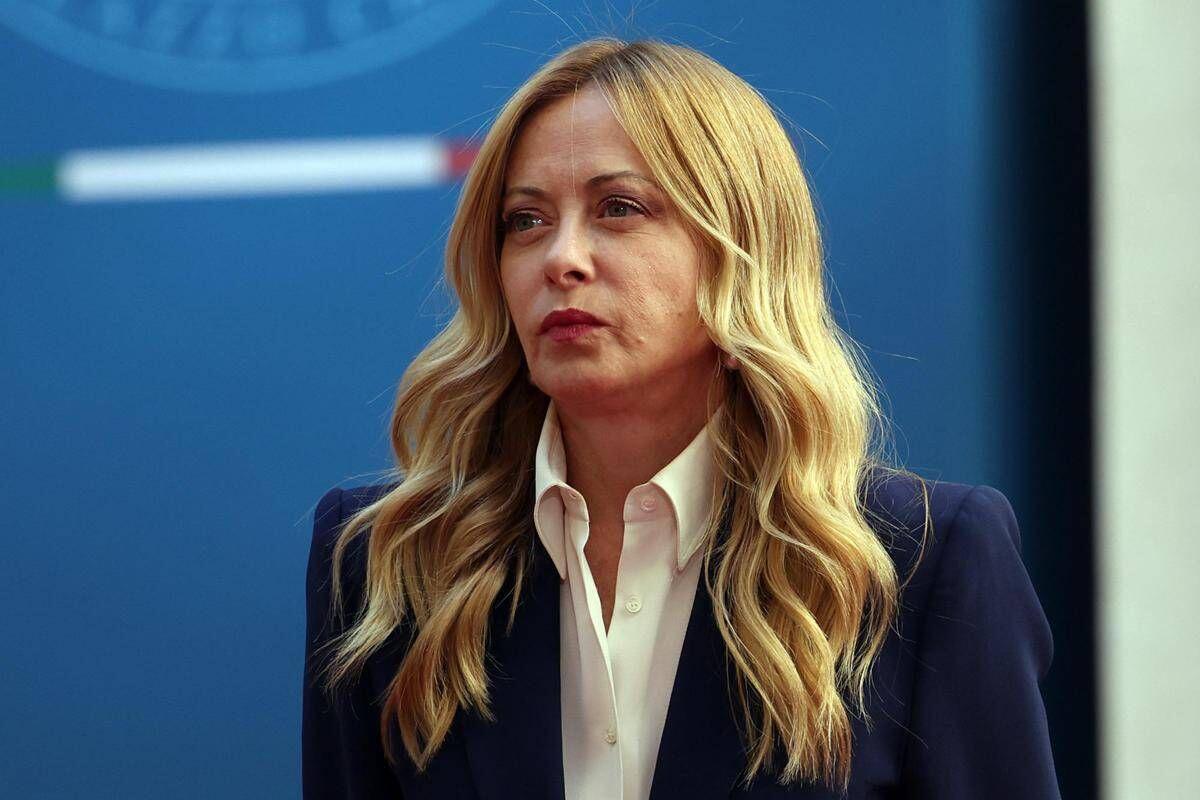 Meloni: "Non leggo le parole di Mattarella sulla scuola come contestazione. Norma su stranieri è buon senso" - 
