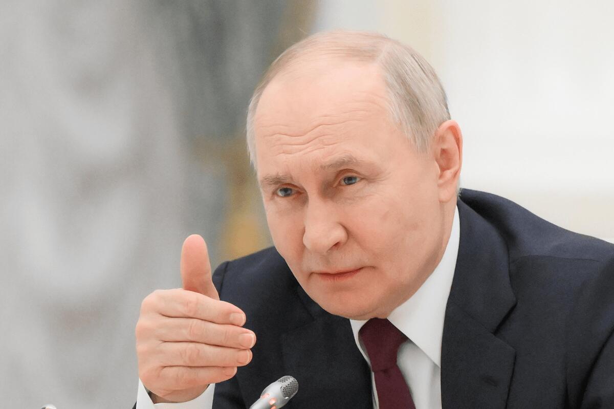 Ucraina, Zelensky chiede a Trump 'pacchetto invernale' di armi. Smentita l'ultima conquista di Putin - 