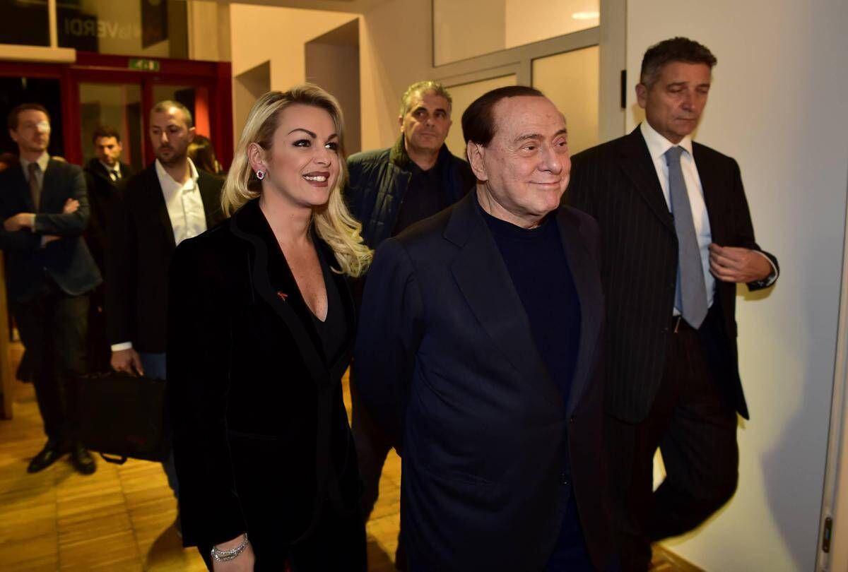 Francesca Pascale e i compleanni con Berlusconi: "La prima festa insieme per i 70. Manca il suo carisma, sarebbe bello Arcore luogo della memoria" - 