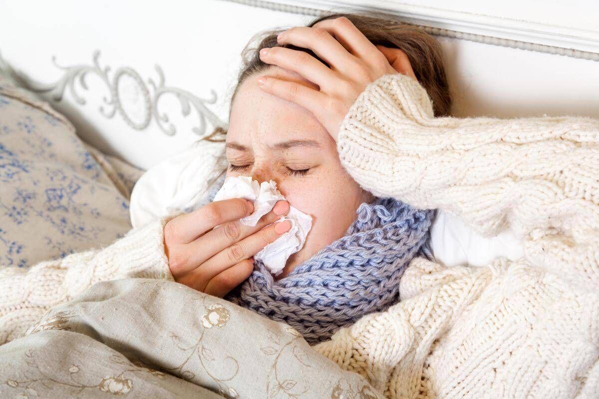 Influenza, la stagione è già arrivata? I consigli dell'esperto per affrontare il primo freddo - 